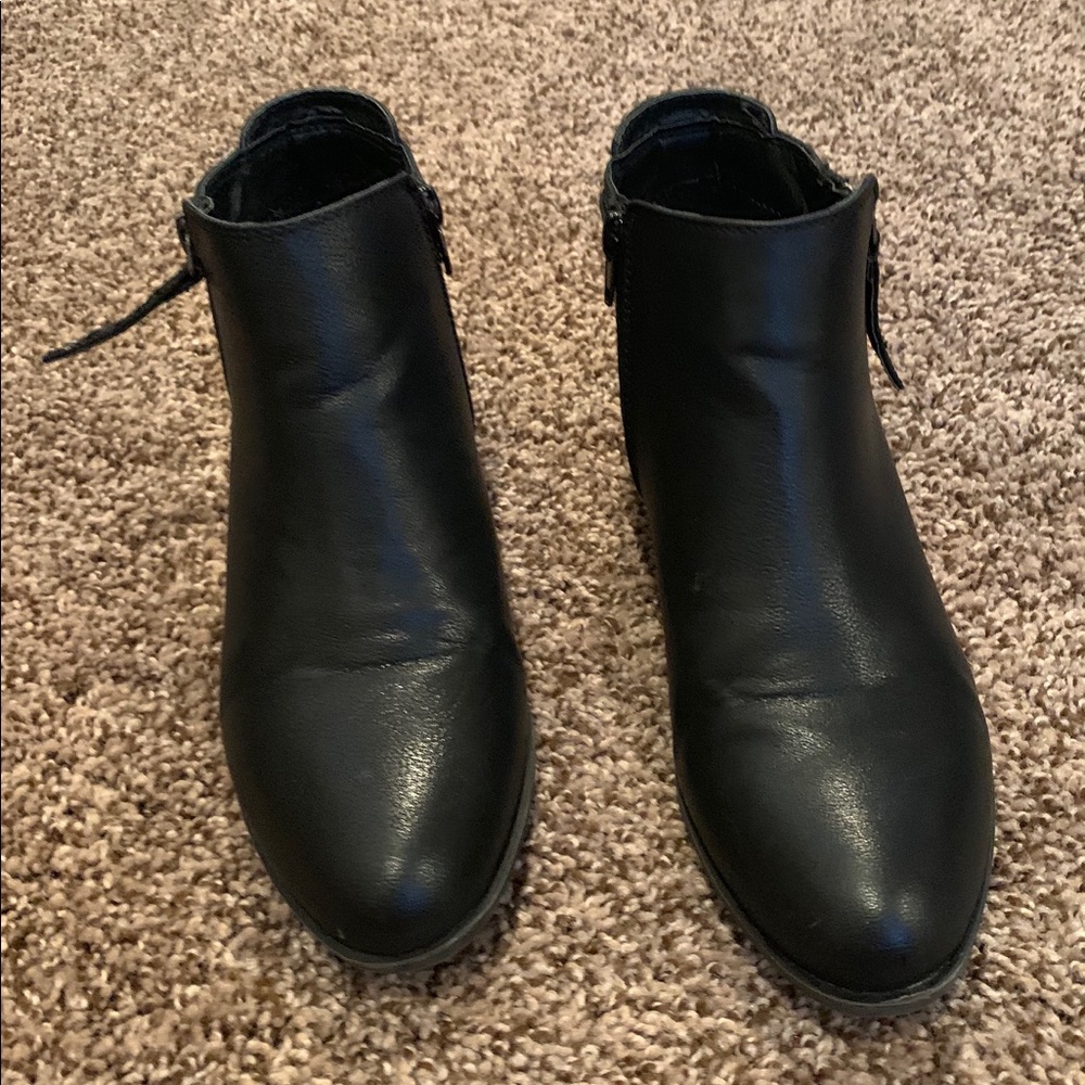 Madden Girl black booties